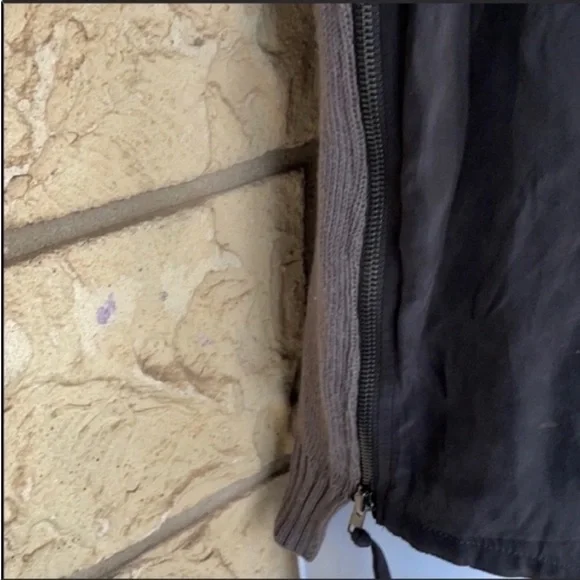 Boundary Silk lamb wool Leather sweater zipper sides 
Size Med Casual Business - Picture 7 of 12